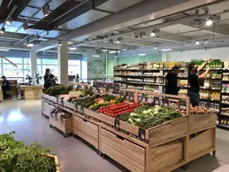 139-biocoop-bron-porte-des-alpes-magasin-bio-fruit-saison-legume.webp