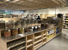 139-biocoop-bron-porte-des-alpes-magasin-bio-vrac-confiserie.webp